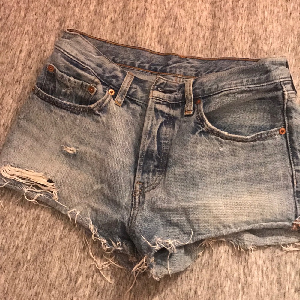 Highwaisted Levi Shorts